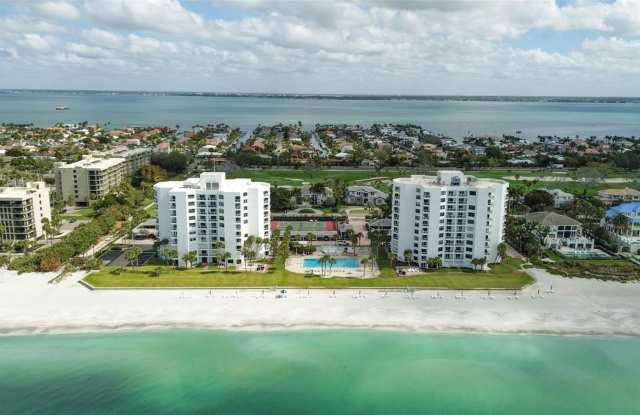 1050 LONGBOAT CLUB Road