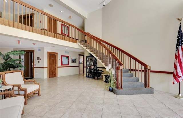 150 SE Four Winds Drive unit: B303