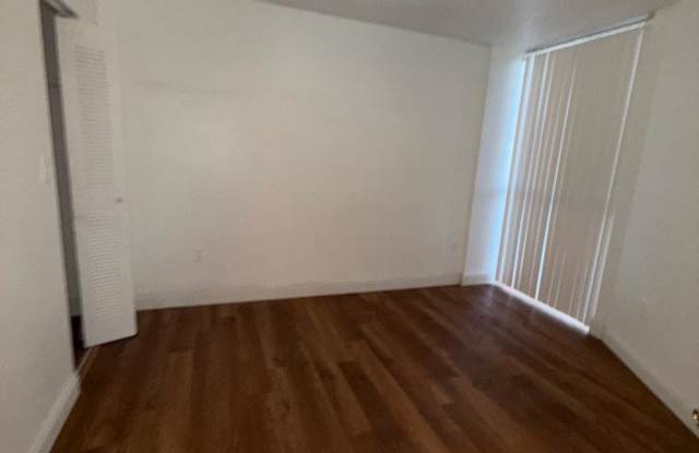 6995 nw 186 ST #E104