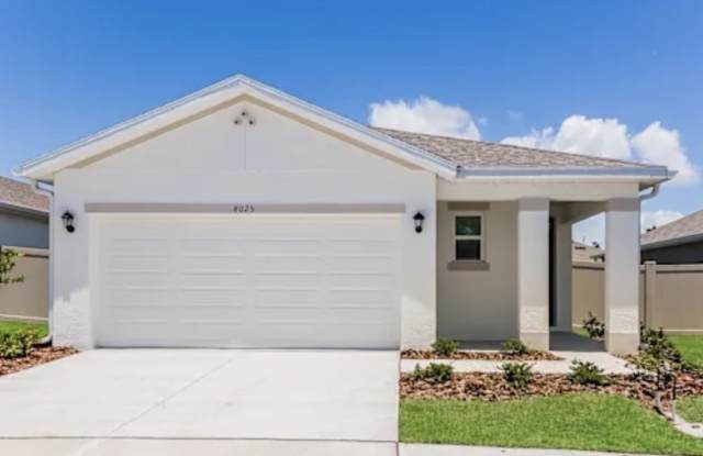 8026 Majestic Palms Ct