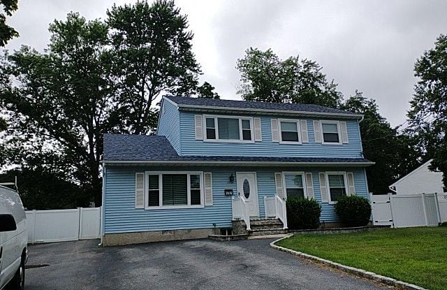 1704 Pine Acres Boulevard - 1704 Pine Acres Boulevard, North Bay Shore, NY 11706