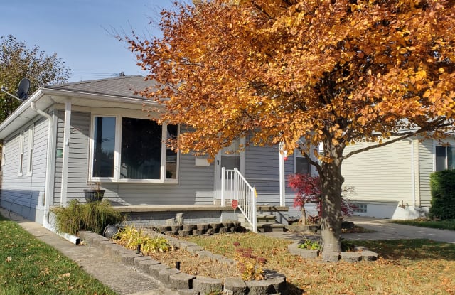 23793 Lambrecht Ave - 23793 Lambrecht Avenue, Eastpointe, MI 48021