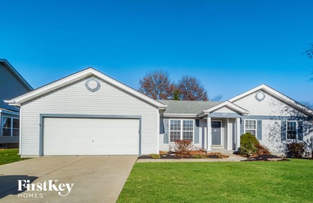 217 Royallsprings Parkway - 217 Royallsprings Parkway, O'Fallon, MO 63368