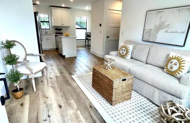 806 S JEFFERSON AVENUE