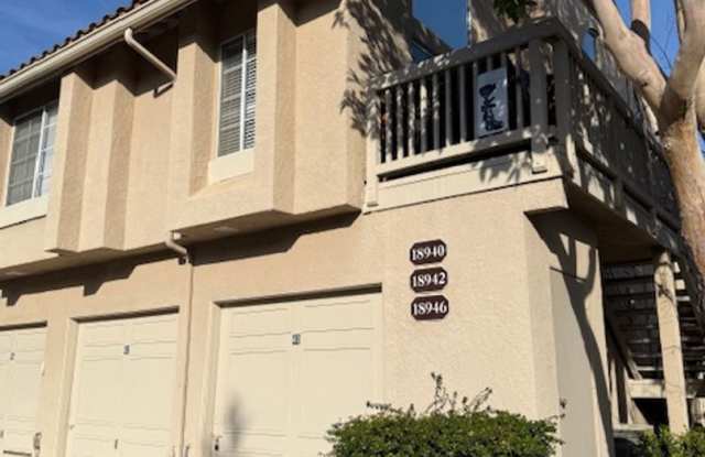 Photo of 2 bed, 1.25 Bath CONDO next to POOL! Ground Level/Single Level. Attached 1 car GARAGE!