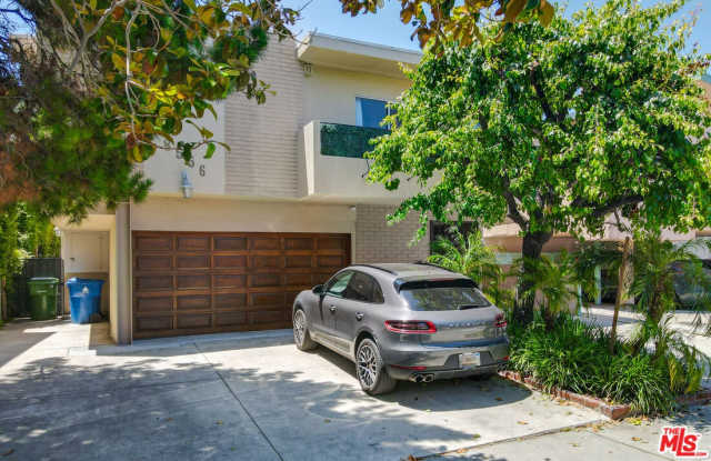 8556 Gregory Way