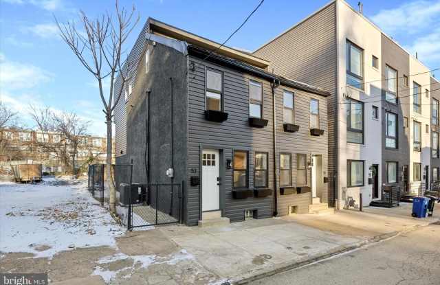 Photo of 53 E SHARPNACK STREET