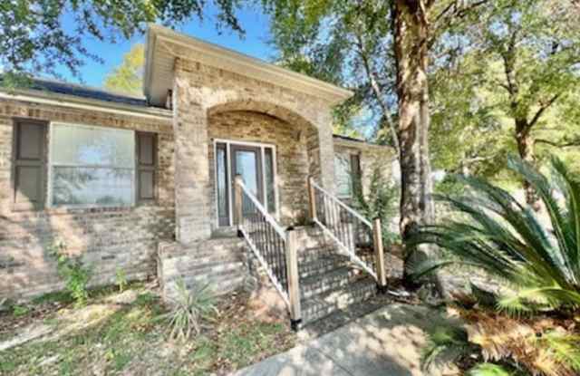 123 Trailwood Lane