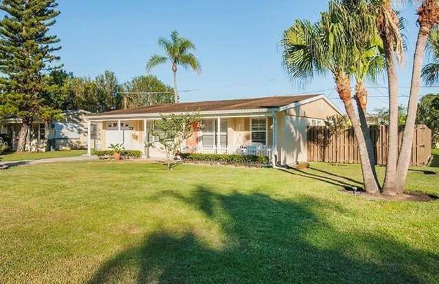 Photo of 1550 4th Avenue