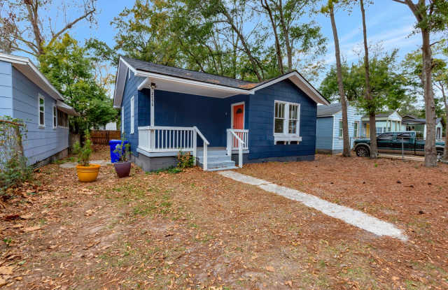 Charming Renovated Home with Modern Features and Spacious Backyard in Prime Location