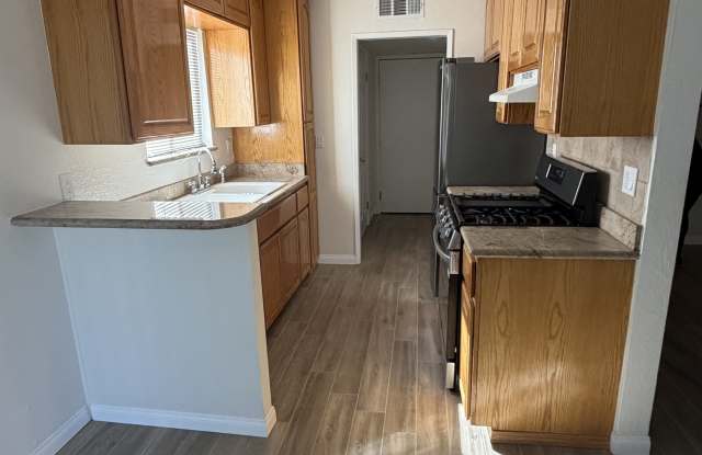 14265 Terra Bella St