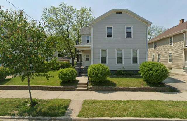 1912 Geneva Street - Upper North - 1912 Geneva Street, Racine, WI 53402