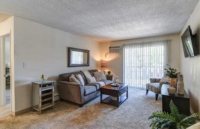 440 River Rd Unit E21