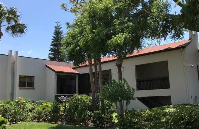 2971 ESTANCIA BOULEVARD