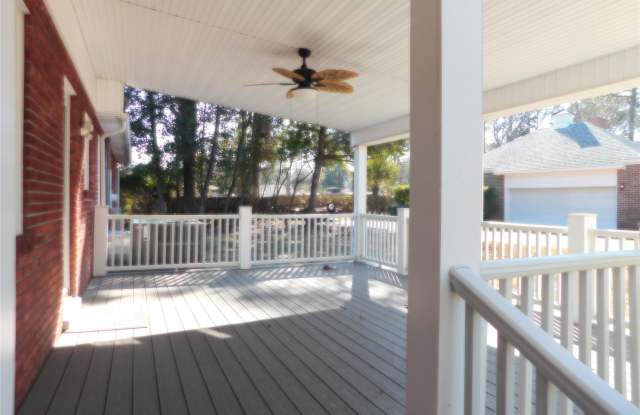 611 Calhoun Road - 611 Calhoun Road, Myrtle Beach, SC 29577