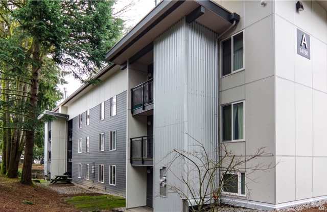 Newly Remodeled 2 Bed 1.5 Bath Condo in Bellevue - 14760 Northeast 31st Street, Bellevue, WA 98007