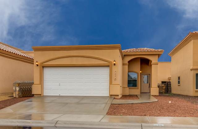 Exquisite 3 Bedroom Home in Las Palmas Condo Gated Community!