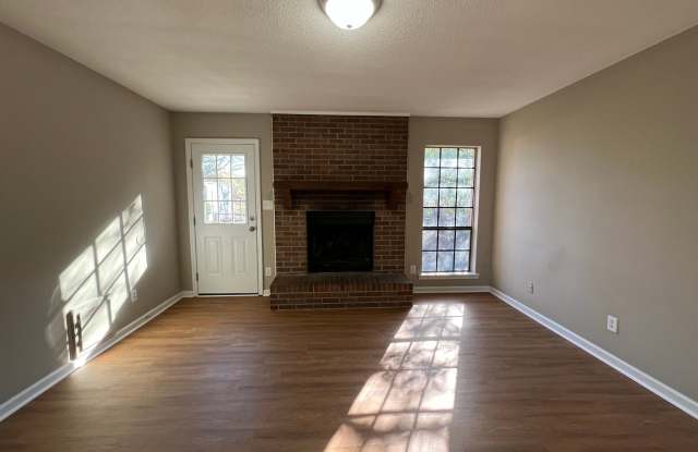 Home for Rent in Forest Hills