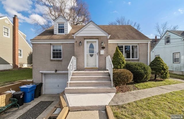 291  Jackson Avenue - 291 Jackson Avenue, Rutherford, NJ 07070