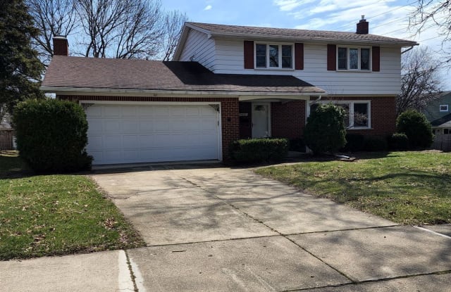 1901 Waltham Dr - 1901 Waltham Drive, Ann Arbor, MI 48103