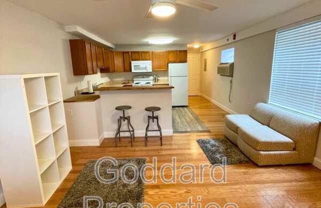 2205 N Charles St- 1D