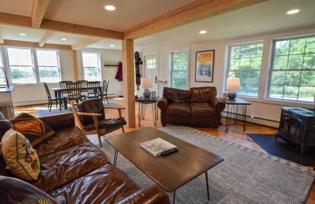 3208 Green Mountain Turnpike