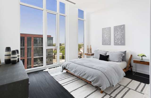 Elevate Lincoln Park Apartments