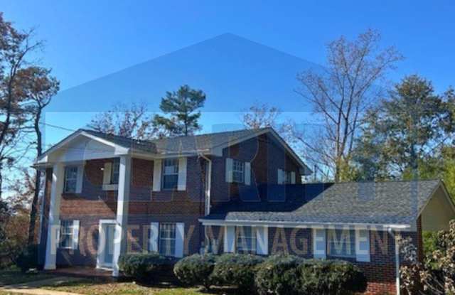 Large, four bedroom home in Chattanooga!