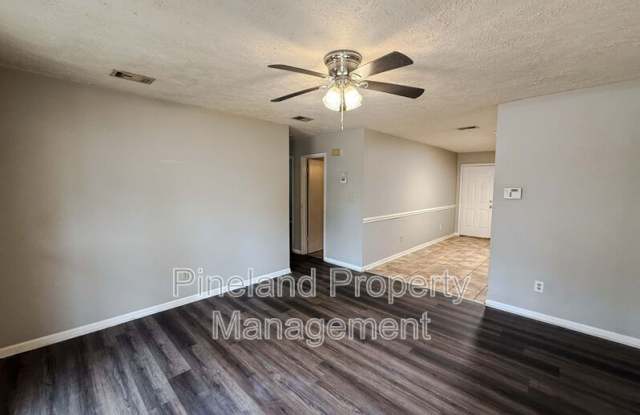 Photo of 6453 Rockford Dr