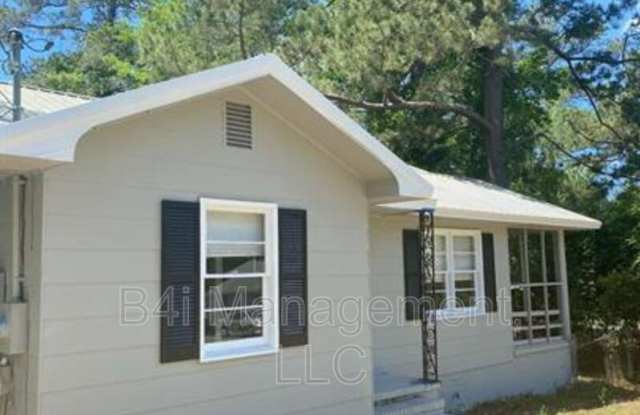 Photo of 112 Second Street Southwest