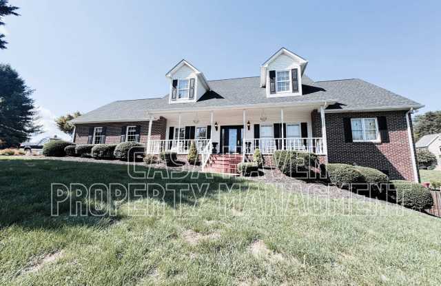 1 Emerald Court