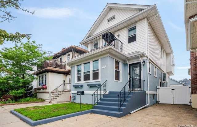 365 W Hudson Street