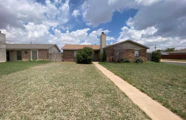 4800 Country Club Dr