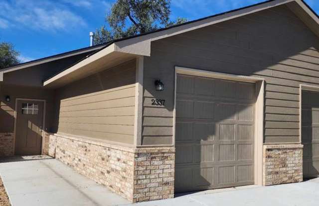 2337 Burns North - 2337