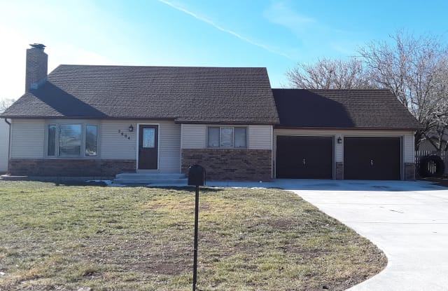 2604 Bret - 2604 Bret Avenue, Salina, KS 67401