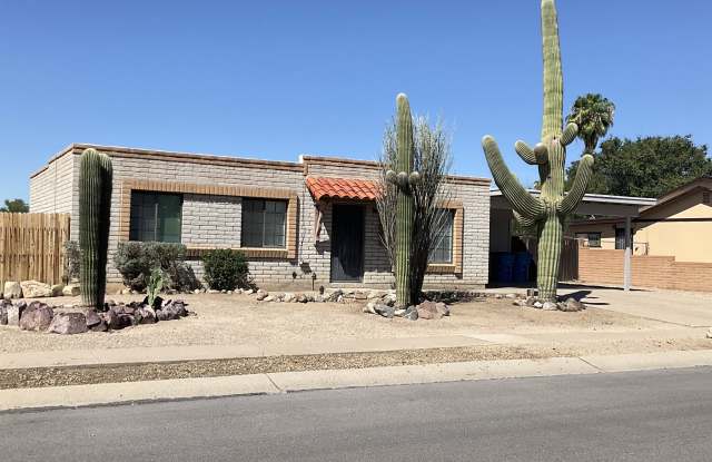 Photo of 7581 N Oliver Ave