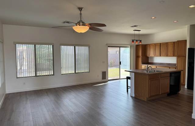 2633 E Riviera Drive