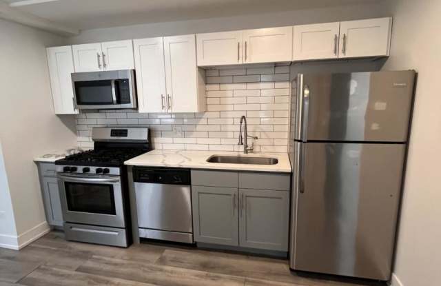 5920 North Ridge Ave.