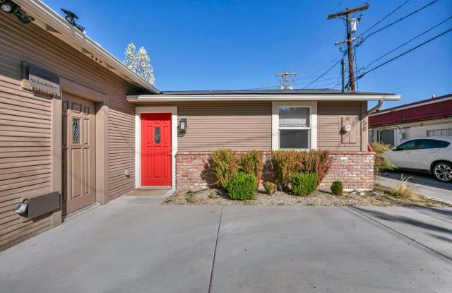 TRUE MIDTOWN LIVING – PRIVATE COURTYARD, PARKING, & STEPS TO RENO’S BEST DINING