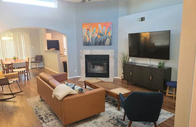 10615 Casador Del Oso Northeast