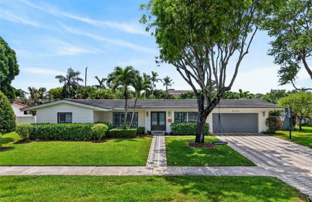 8820 SW 85th Ter