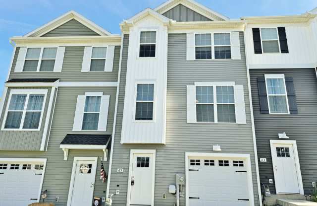 3 Bed - 2-1/2 Bath Single Family Townhome w/1-Car Garage photos photos