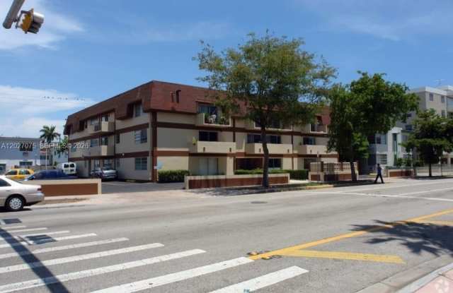 1175 Normandy Dr