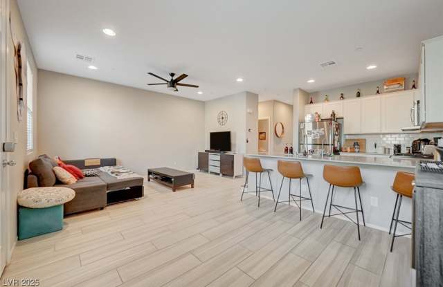 724 Florence Isle Avenue