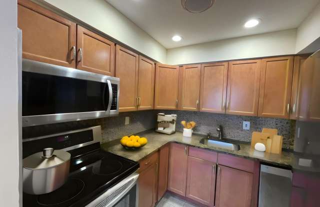 119 Avery Avenue unit: J27