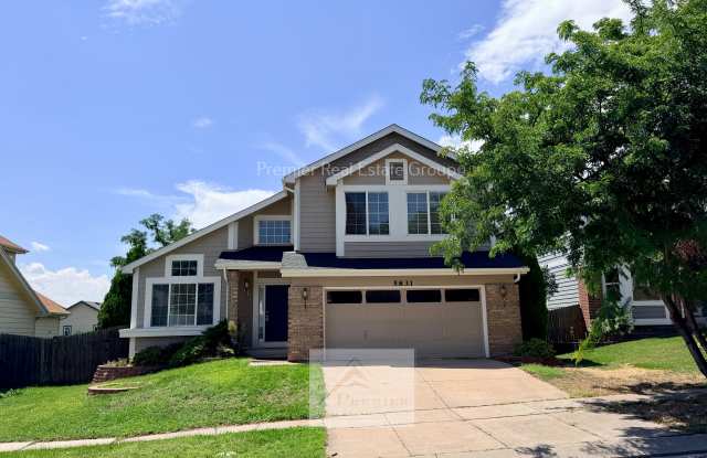 5831 Instone Cir