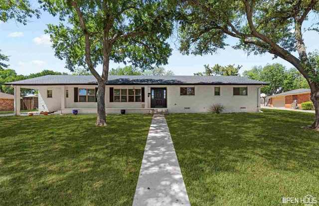 1634 CHRISTINE ROAD