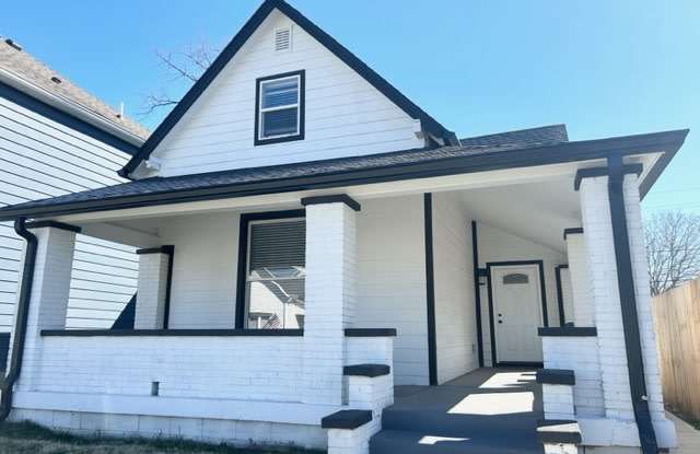 229 South Summit Street