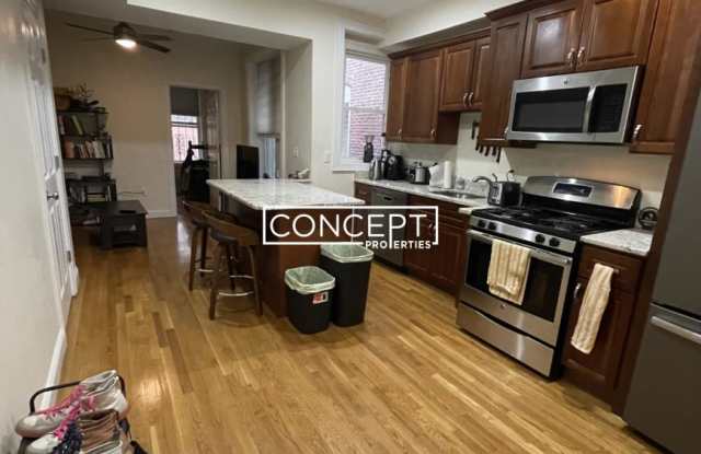 Photo of 1027 Tremont St.