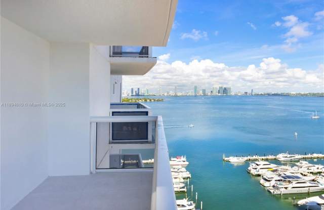 1800 Sunset Harbour Drive